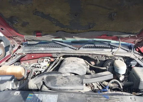 2003 Chevrolet Tahoe Lt z USA, uszkodzony, nr VIN 1GNEC13T03R251570